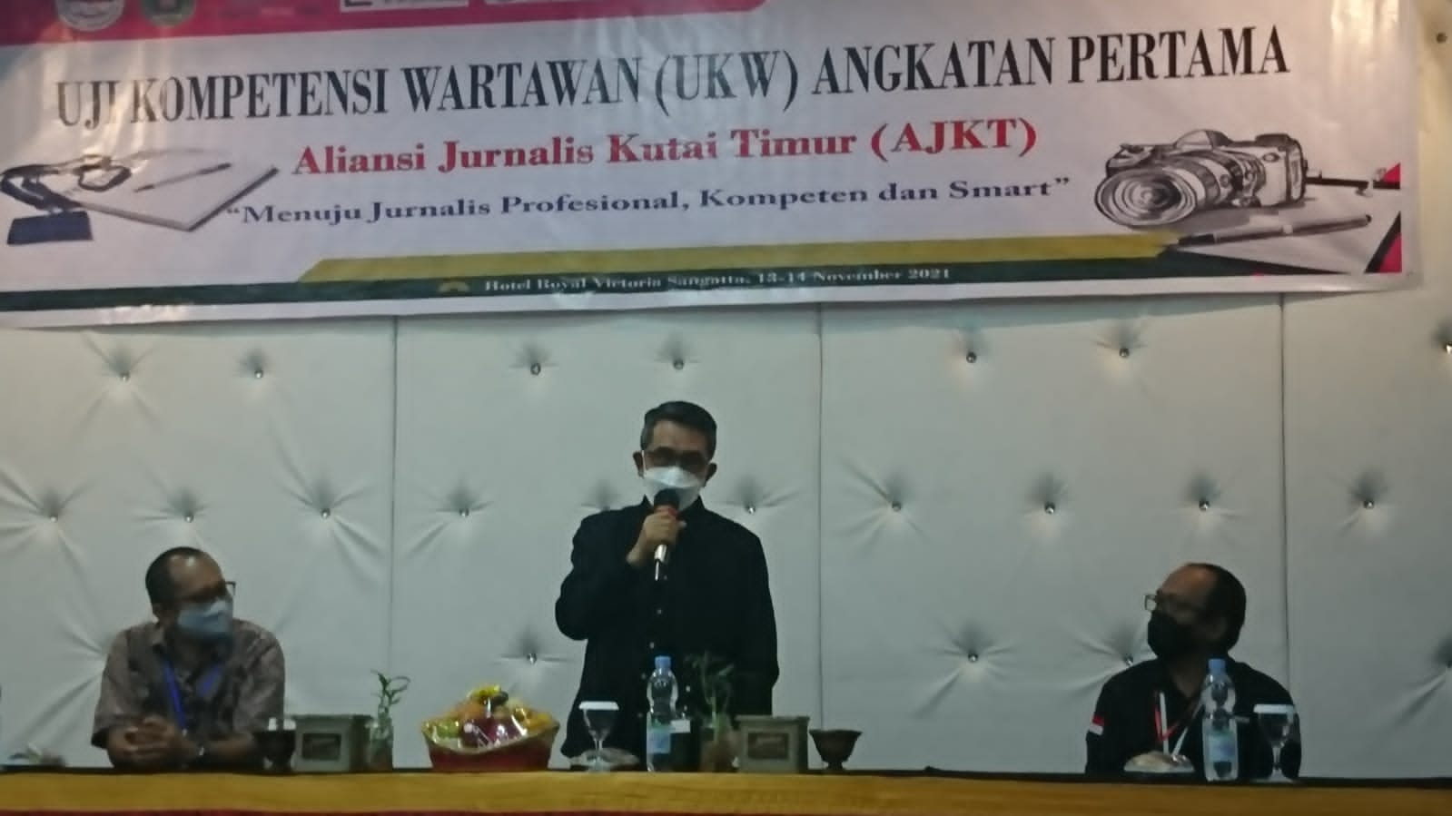 penutupan UKW